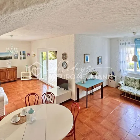 234 - Quadrilocale Al Taunus, Con Giardino Vista Mare, Posto Auto Interno- Inclusa Al White Club Villa