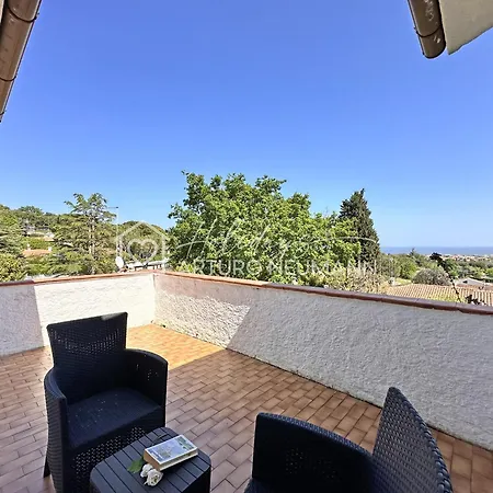 Villa 234 - Quadrilocale Al Taunus, Con Giardino Vista Mare, Posto Auto Interno- Inclusa Al White Club Numana